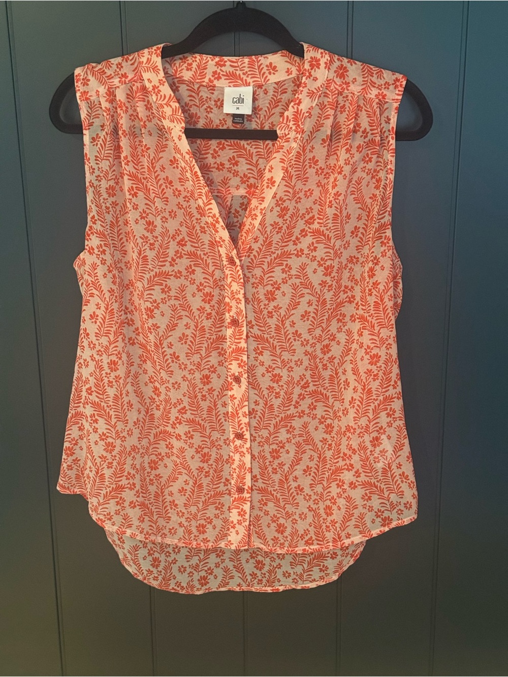 🏵️ Cabi Women’s Poppy Floral Sleeveless V-Neck Blouse - Size M Cottagecore